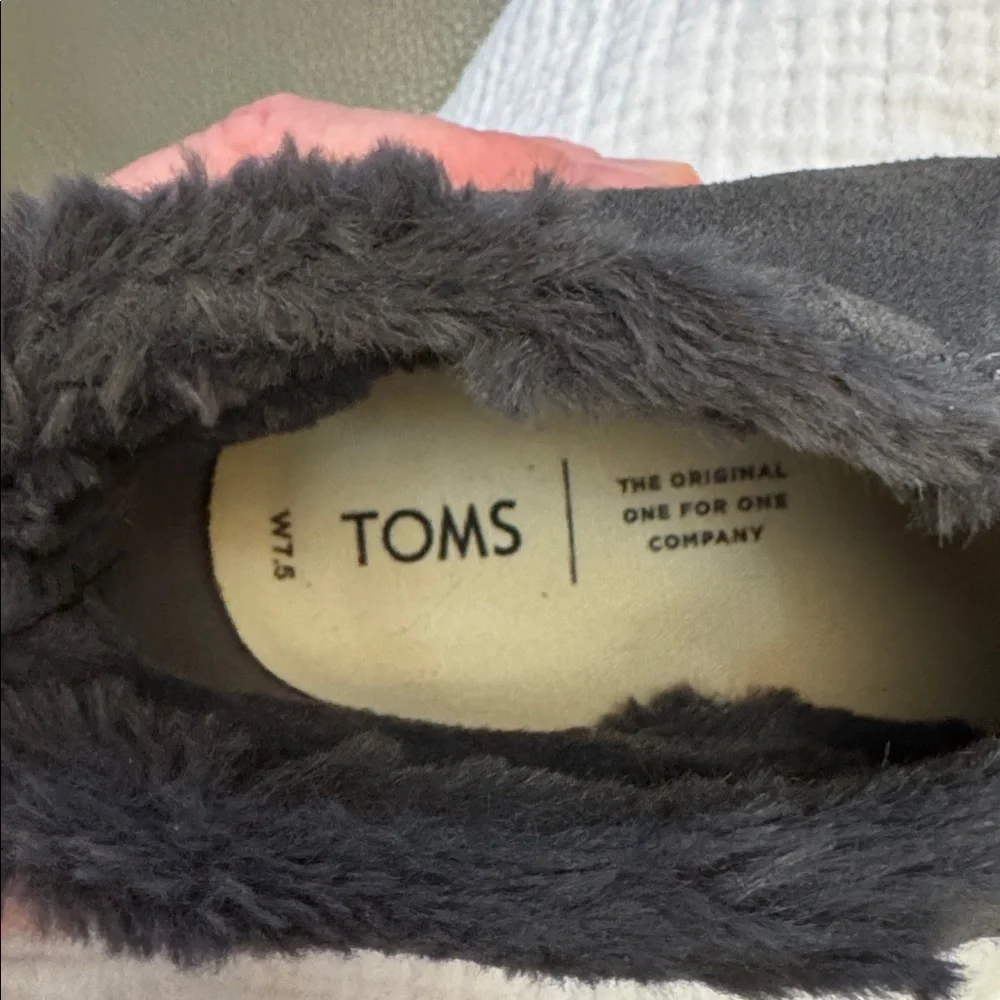 Toms Gray Faux Suede Fleece -Lined Slip-On Women’s Sneakers size 7.5